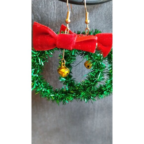 Christmas Wreath Earrings With Dangle Bell - Picture 8 of 9